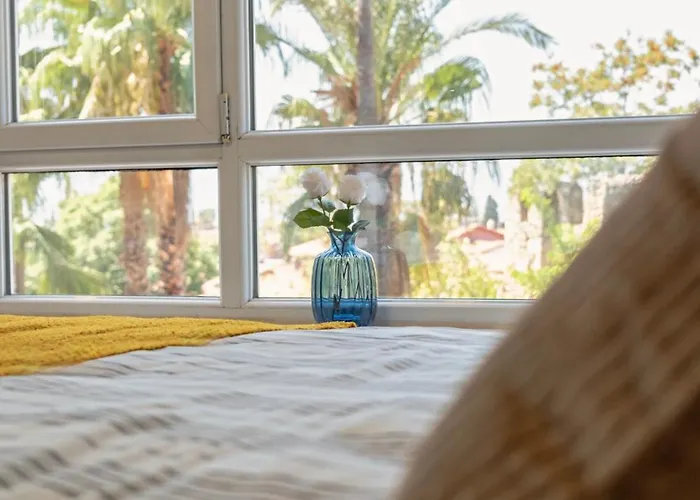Maxihomes & Cozy By Hadrian Gate شقة *