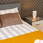 Maxihomes & Cozy By Hadrian Gate