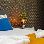 Maxihomes & Cozy By Hadrian Gate