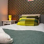 Maxihomes & Cozy By Hadrian Gate