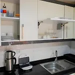 Maxihomes & Cozy By Hadrian Gate *