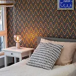 Maxihomes & Cozy By Hadrian Gate *