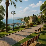 Maxihomes & Cozy By Hadrian Gate