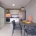 Maxihomes & Cozy By Hadrian Gate Apartment *