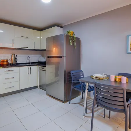 Апартаменты Maxihomes Hadrian