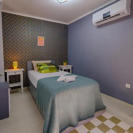 Апартаменты Maxihomes Hadrian *