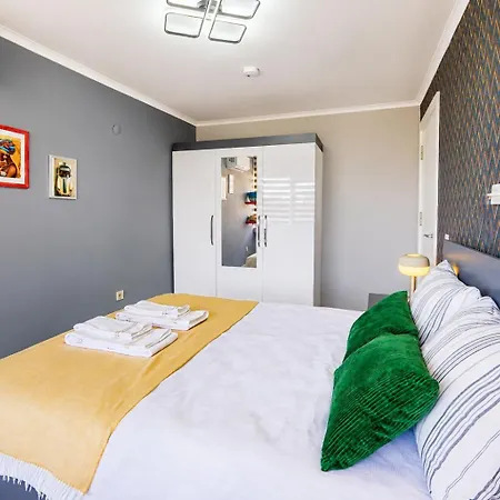 Maxihomes Hadrian