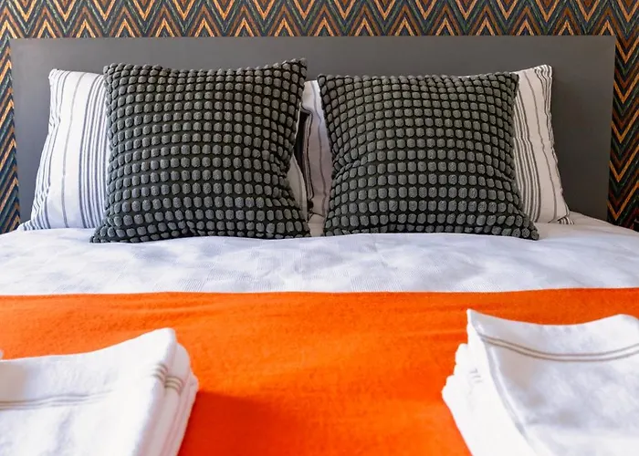 Maxihomes & Cozy By Hadrian Gate דירה *