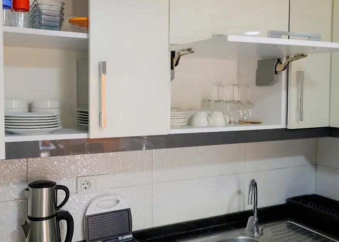 Maxihomes & Cozy By Hadrian Gate *