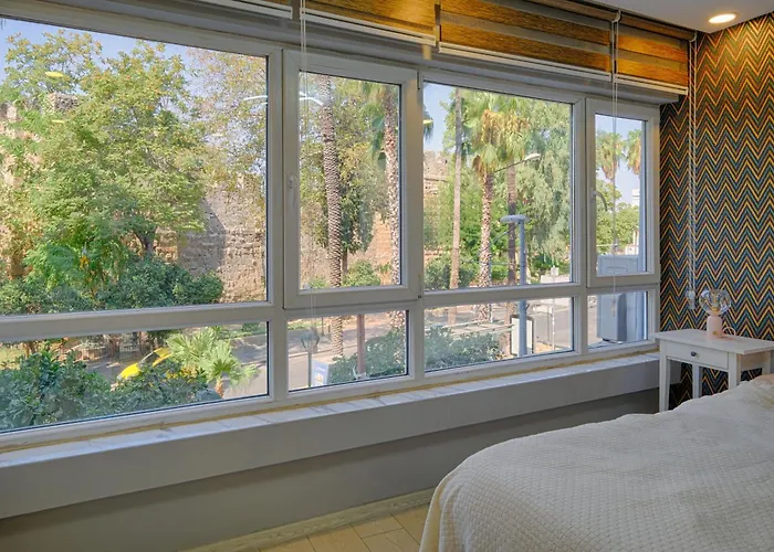 Maxihomes & Cozy By Hadrian Gate *