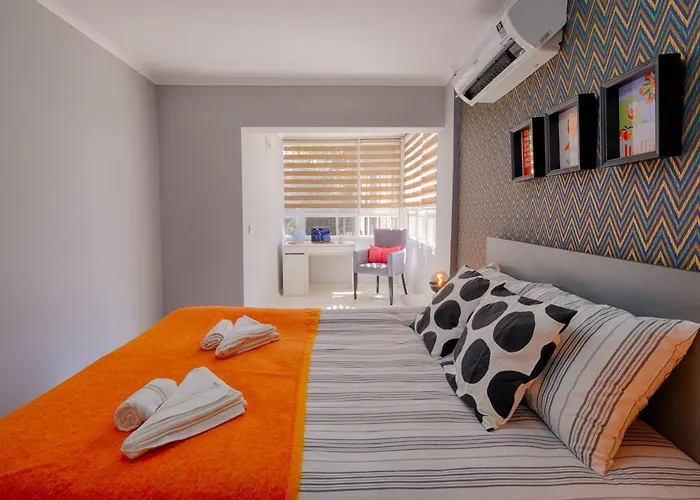 Maxihomes & Cozy By Hadrian Gate