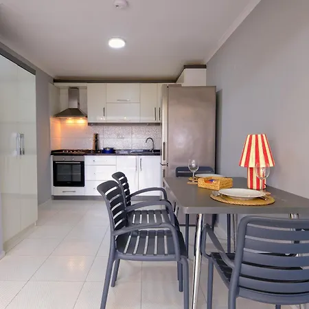 Maxihomes Hadrian شقة *